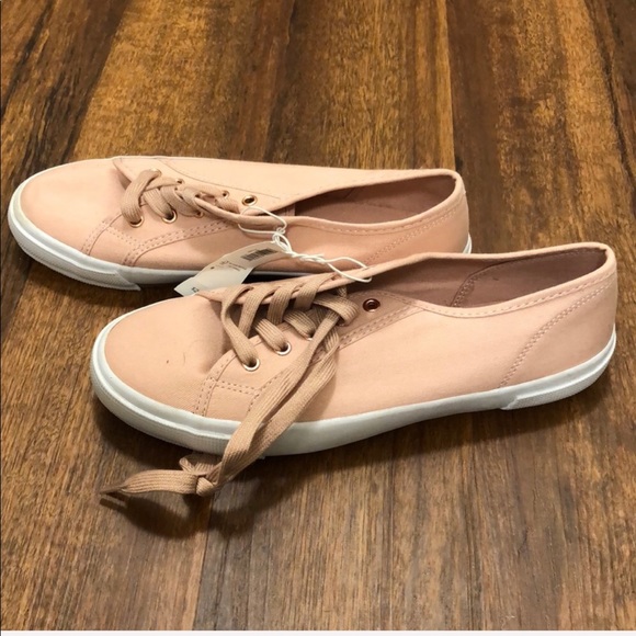 Bundle of Old Navy Canvas Shoes - Picture 6 of 8